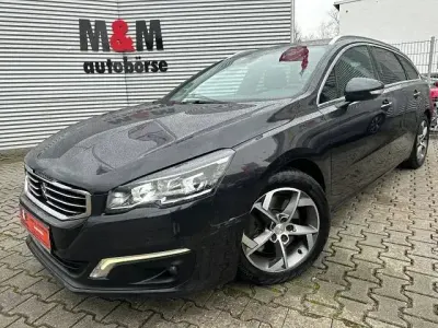 Gebraucht Peugeot 508 SW Allure 180 PS (132 kW) 2016 Grau haria2 Kombi