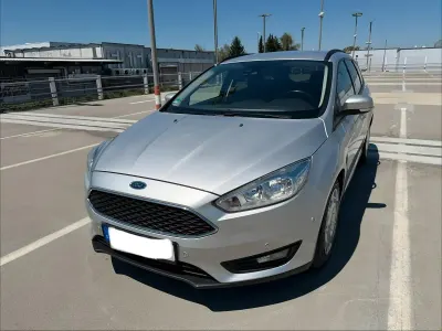 Gebraucht Ford Focus 125 PS (91 kW) 2016 Grau Kombi