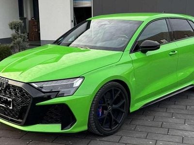 Second-hand Audi RS3 Sport 400 CP (294 kW) 2025 Verde Berlinǎ