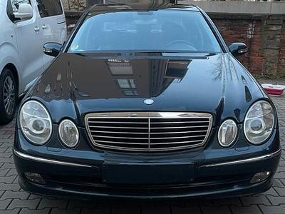 Gebraucht Mercedes E220 Avantgarde 150 PS (110 kW) 2002 Limousine