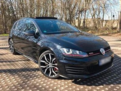 Gebraucht VW Golf VII GTI 230 PS (169 kW) 2015 Schwarz Limousine