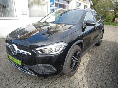 Mercedes GLA220