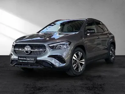 Gebraucht Mercedes GLA200 163 PS (119 kW) 2026 SUV