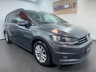 Gebraucht VW Touran Comfortline 150 PS (110 kW) 2018 Grau Van / Kleinbus
