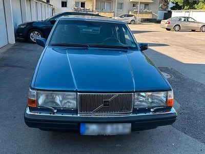 Begagnad Volvo 760 143 HK (105 kW) 1988 Blå Sedan