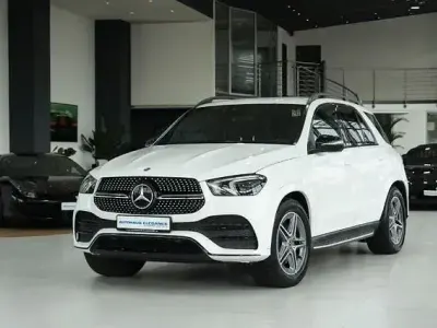Gebraucht Mercedes GLE300 AMG line 245 PS (180 kW) 2020 Polarweiss  unilack SUV