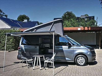 Neu VW California California 150 PS (110 kW) 2026 Indiumgrau metallic Van