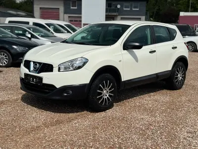Używany Nissan Qashqai 110 KM (80 kW) 2012 Biały SUV