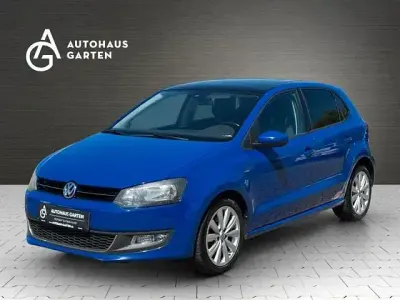 Gebraucht VW Polo Life 105 PS (77 kW) 2013 Blau Kleinwagen