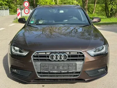 Używany Audi A4 S-Line 177 KM (130 kW) 2012 Brązowy Kombi