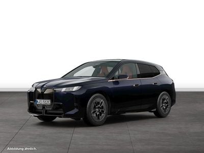 Usata BMW iX M Sport 400 kW (544 CV) 2025 Nero SUV