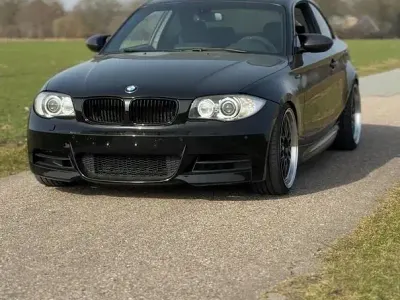 Gebraucht BMW 135 Coupé Performance 306 PS (225 kW) 2009 Schwarz Coupé