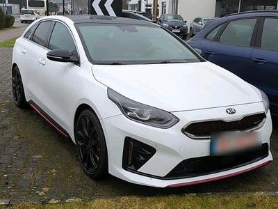 Kia ProCeed GT