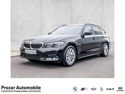 Usata BMW 330e Sport Line 292 CV (214 kW) 2022 Nero Station wagon