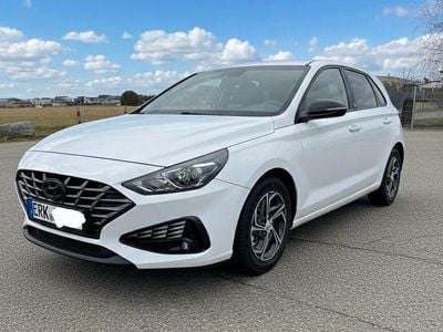 Gebraucht Hyundai i30 Edition 30 120 PS (88 kW) 2021 Weiß Limousine