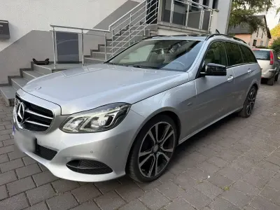 Gebraucht Mercedes E250 204 PS (150 kW) 2016 Silber Kombi