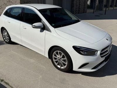 Mercedes B180