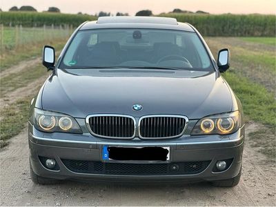 BMW 740