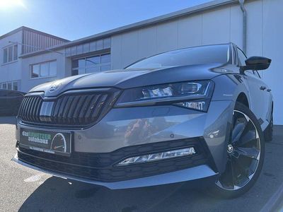 Używany Skoda Superb SportLine 200 KM (147 kW) 2023 Szary Kombi