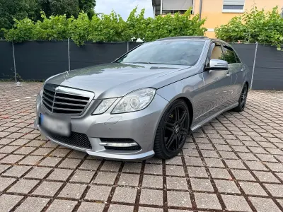 Gebraucht Mercedes E350 AMG 265 PS (194 kW) 2013 Grau Limousine