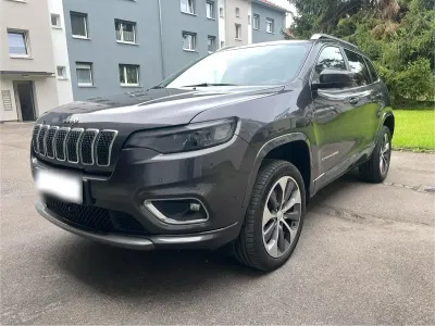 Gebraucht Jeep Cherokee Overland 194 PS (142 kW) 2021 Grau SUV