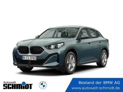 Gebraucht BMW X2 Shadowline 163 PS (119 kW) 2025 (grün)  cape york green SUV
