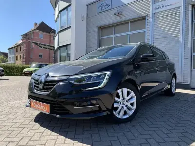 Gebraucht Renault Mégane II Intens 116 PS (85 kW) 2021 Schwarz Limousine