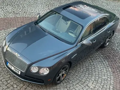 Gebraucht Bentley Flying Spur 519 PS (381 kW) 2017 Grau Limousine
