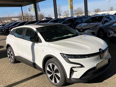 Arktisweiß Gebraucht 2023 Renault Mégane Evolution Limousine | 26.989 € (Fairer Preis)