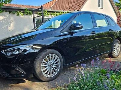 Mercedes B250e