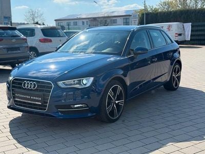 Gebraucht Audi A3 Attraction 105 PS (77 kW) 2014 Blau Limousine