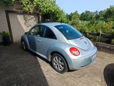 Gebraucht VW Beetle 105 PS (77 kW) 2009 Silber Kleinwagen