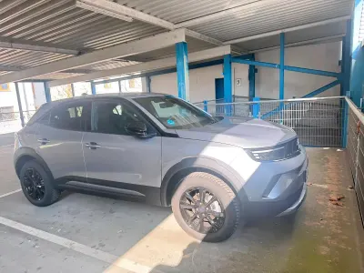 Gebraucht Opel Mokka 130 PS (95 kW) 2025 Grau SUV