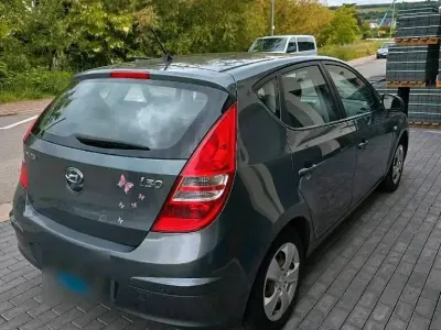 Gebraucht Hyundai i30 109 PS (80 kW) 2008 Grau Limousine