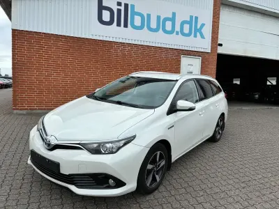 Gebraucht Toyota Auris Touring Sports 99 PS (72 kW) 2018 Weiß Kombi