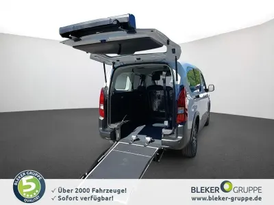 Neu Peugeot Rifter Allure 131 PS (96 kW) 2026 Kaolinweiß Van / Kleinbus