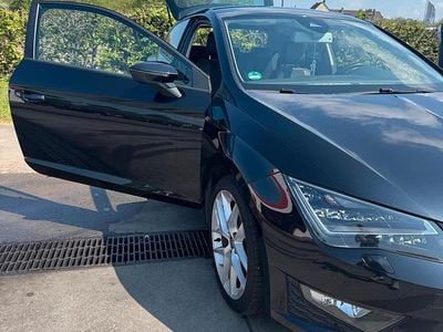 Usado Seat Leon 150 HP (110 kW) 2015 Preto Coupé