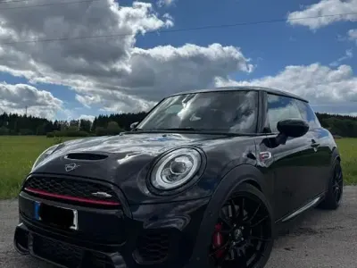 Gebraucht Mini John Cooper Works 231 PS (169 kW) 2019 Schwarz Kleinwagen
