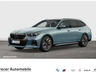 Używany BMW 530 Comfort Edition 286 KM (210 kW) 2025 Zielony Kombi