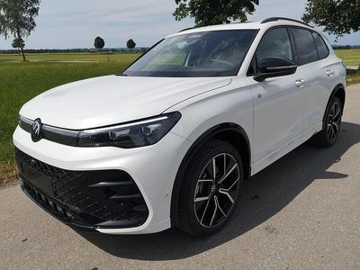 Neu VW Tiguan R-line 220 PS (161 kW) 2025 Oryx weiß perleffekt SUV