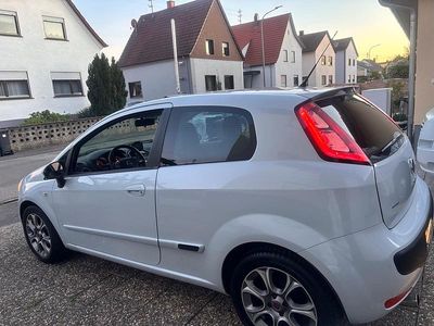 Usata Fiat Punto Evo Sport 95 CV (69 kW) 2010 Bianco Utilitaria
