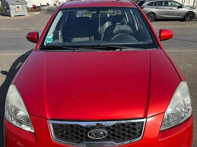 Gebraucht Kia Rio 80 PS (58 kW) 2011 Rot Kleinwagen