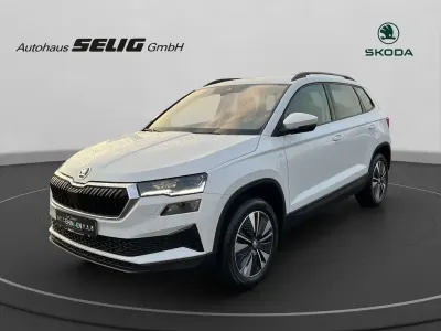 Usata Skoda Karoq Tour 150 CV (110 kW) 2022 Bianco SUV