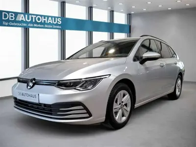 Gebraucht VW Golf VIII Life 110 PS (80 kW) 2024 Silber Kombi