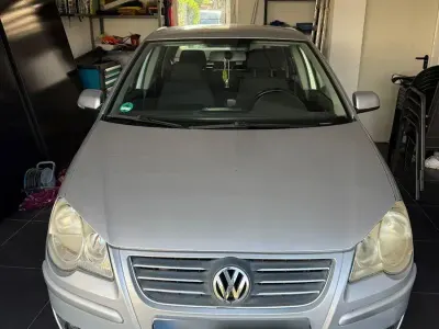 Gebraucht VW Polo Comfortline 75 PS (55 kW) 2006 Silber Kleinwagen