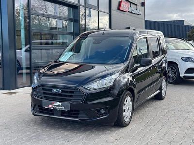 Second-hand Ford Tourneo Trend 120 CP (88 kW) 2015 Negru Monovolum