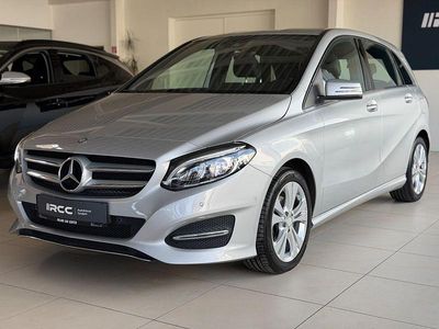 Gebraucht Mercedes B180 Urban 122 PS (89 kW) 2015 Silber Van / Kleinbus
