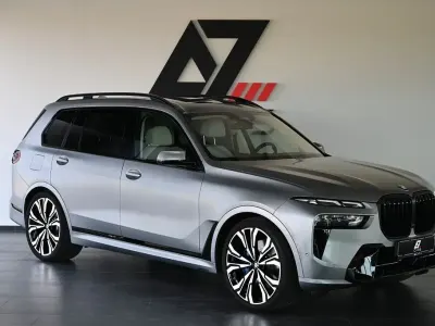 Gebraucht BMW X7 Sport Line 352 PS (258 kW) 2025 Grau SUV