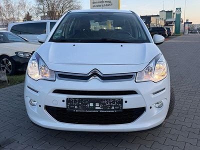 Weiß Gebraucht 2016 Citroën C3 SELECTION Limousine | 6.699 € (Fairer Preis)