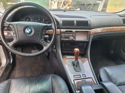 BMW 735